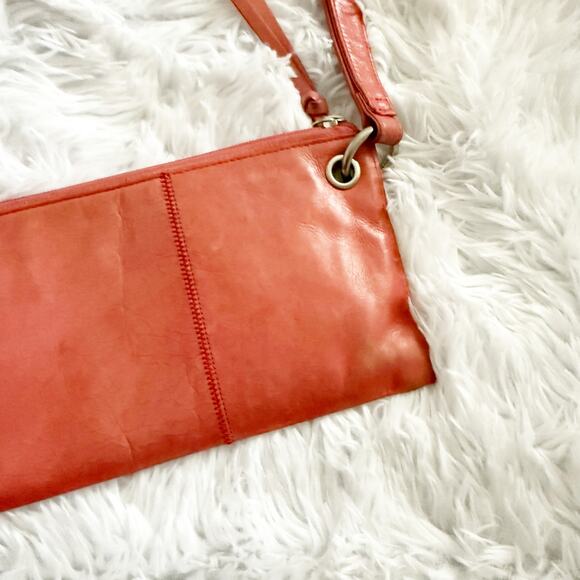 HOBO | Vida Coral Pink Clutch Wallet Wristlet Bag Zip Closure | 10"x5.25" - Picture 4 of 7